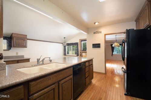 2362 Chapman Rd, Glendale CA  91214-3013 exterior