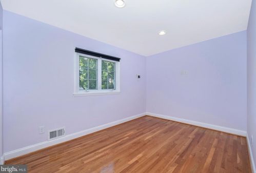 1306 Leister Dr, Silver Spring MD 20904-1547 exterior