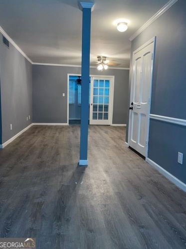 71 Montre Sq, Atlanta GA  30327-4044 exterior