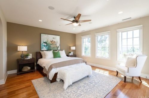 37 Blue Smt, Irvine CA  92603-0168 exterior