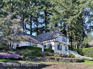 394 Edgecliff Rd, Portland OR  97219-8509 exterior