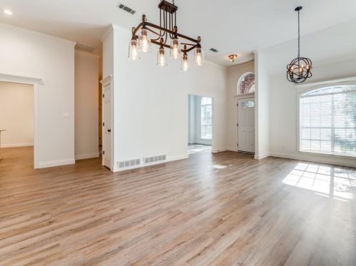 8309 Thornhaven Ct, North Richland Hills TX  76182-8625 exterior