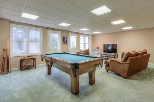 1775 Brandon Hall Dr, Atlanta GA  30350-3706 exterior