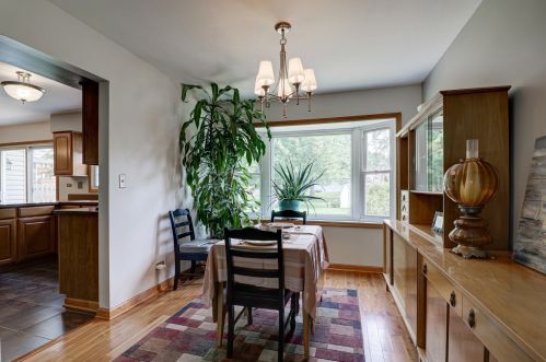 649 Sunrise Ct, Carol Stream IL  60188-1683 exterior