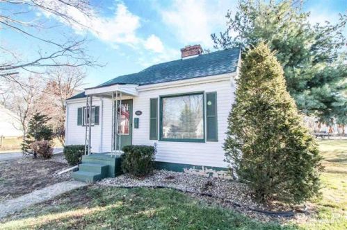 1346 Court St, Vonachen Knolls, IL 61523-1202