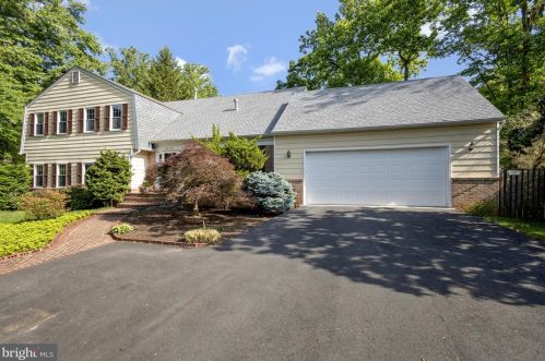 5600 Tilia Ct, Springfield, VA 22015-2033
