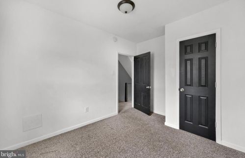 27 Old Dorwart St, Lancaster PA  17603-3647 exterior