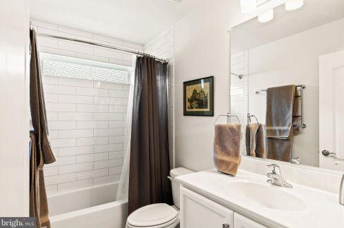 353 Marina Ave, Aberdeen MD  21001-4204 exterior