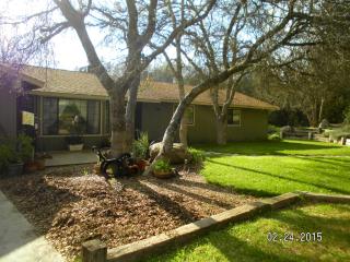 37554 Kings Canyon Rd, Dunlap, CA 93621-9712