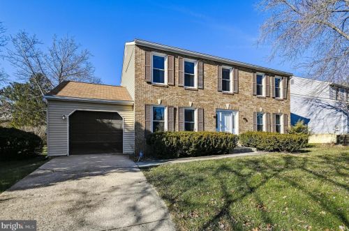 6244 Dawn Day Dr, Columbia, MD 21045-4437