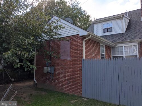 2820 Kansas Rd, Camden NJ 08104-2812 exterior