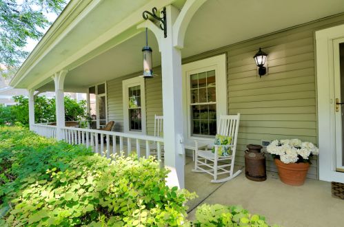 114 Burning Bush Trl, Bull Valley, IL 60012-3651