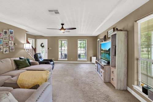 411 County Road 28, Angleton TX 77515-9420 exterior