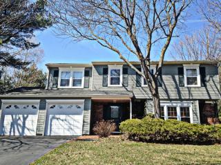 16 Gulick Ln, Plainsboro, NJ 08536-1121