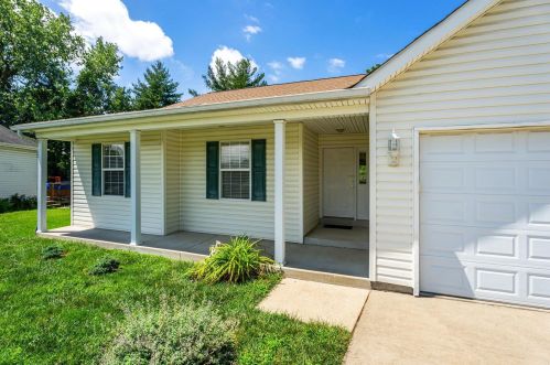5325 Dunn Ridge Ct, Hazelwood, MO 63042-1677