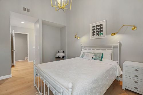 431 Tangelo, Irvine CA  92618-4483 exterior