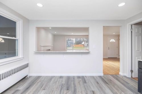 42 Lepage Rd, Windsor CT  06095-4443 exterior