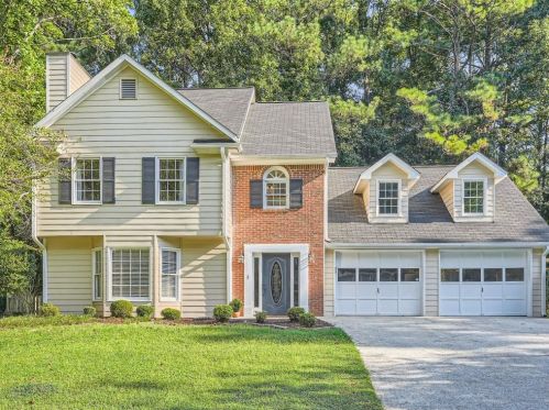 2406 Southern Oak Dr, Marietta, GA 30064-2762