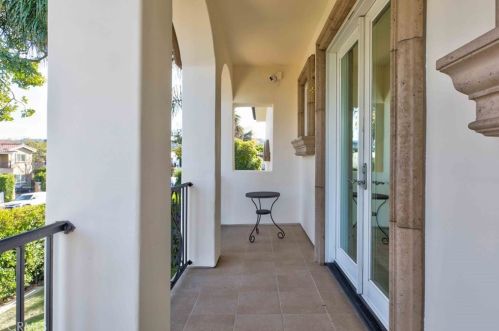 4719 Tobias Ave, Van Nuys CA  91403-2826 exterior
