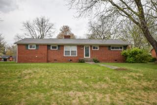 1208 Lincoln St, Tullahoma TN  37388-4175 exterior