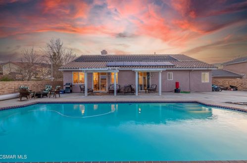42038 Pleasant View Dr, Lancaster, CA 93536-7334