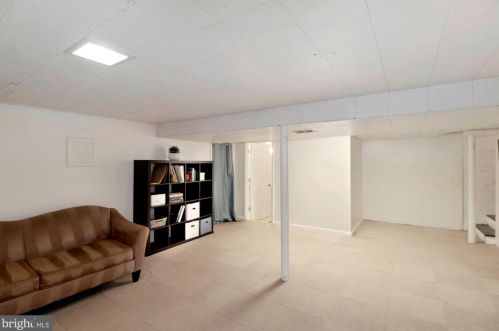 841 Cedar Ave, Tavistock NJ 08033-1011 exterior