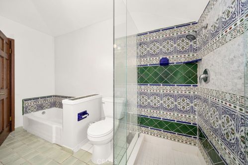 231 Sleepy Holw Dr, Glendale CA 91206-4727 exterior