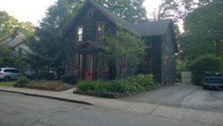142 Chestnut St, Chestnut Hill CT  06226-2436 exterior