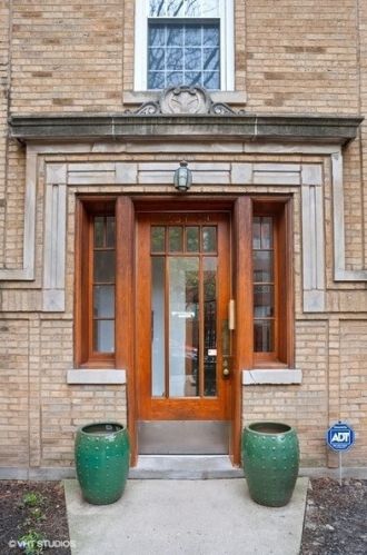 2459 Eastwood Ave, Chicago, IL 60625-3277