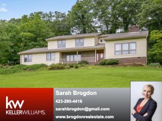 4829 Woodland Cir, Hixson, TN 37343-4114
