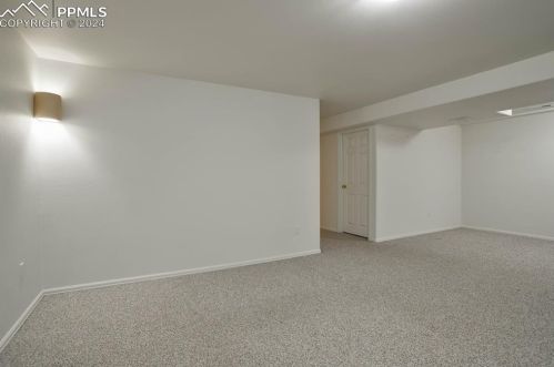 703 Matt Dr, Pueblo CO  81007-6513 exterior