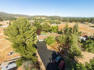 9486 Carmel Rd, Atascadero, CA 93422-6202