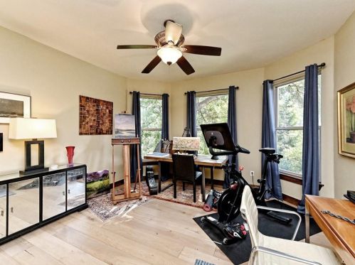 1501 Cyn Edge Dr, Austin TX  78733-2000 exterior