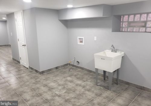 4816 10th St, Philadelphia PA  19141-3930 exterior