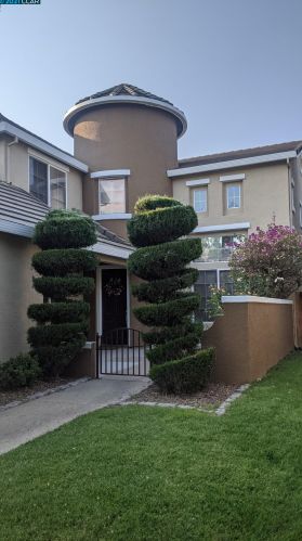 2605 Windrim Ct, Elk Grove, CA 95758-7479