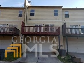 801 Riverdance Dr, Suwanee, GA 30024-4681
