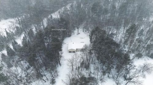 264 County Rd, Turner, ME 04282-4206