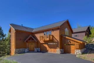 16525 Ski Slope Way, Truckee, CA 96161-7039