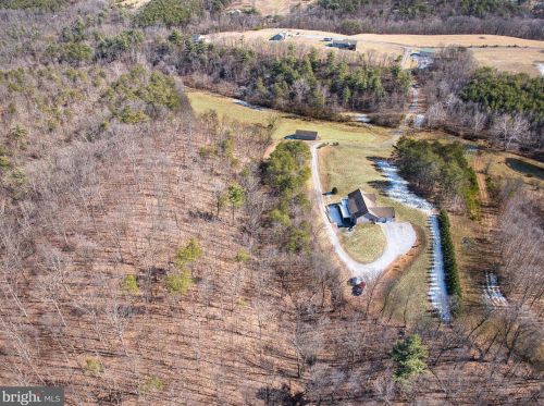 345 Journey Ln, Berkeley Springs WV exterior