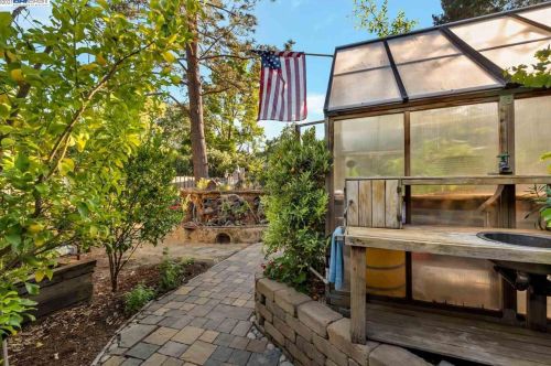 116 Hopeco Rd, Concord CA  94523-3213 exterior