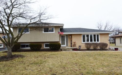 513 Princeton Ave, Itasca, IL 60143-2168