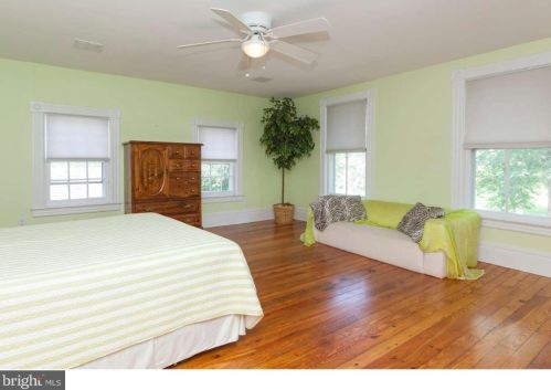 136 Mapleton Rd, Princeton NJ  08540-9600 exterior