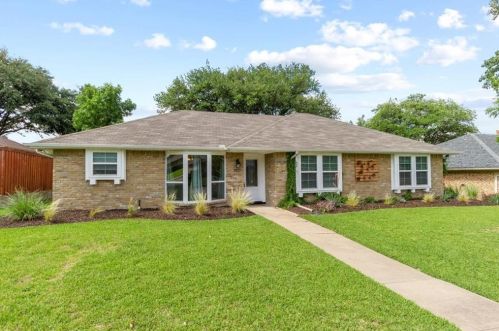 1917 Glen Hill Dr, Carrollton, TX 75007-2414