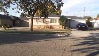 4661 Norwich Ave, Fresno, CA 93722-4377