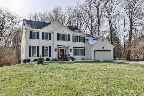 8905 Appleseed Dr, Cincinnati OH  45249-1781 exterior