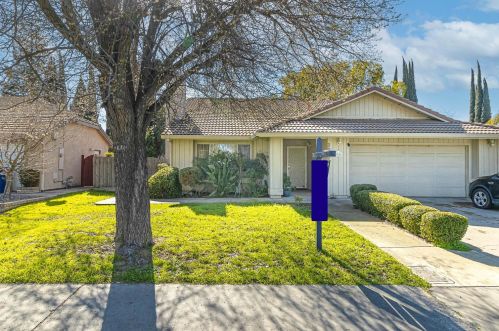 3300 Dry Creek Dr, Modesto, CA 95354-2174