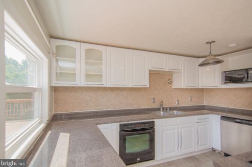 7201 Jasper Ct, Middletown MD  21769-7542 exterior