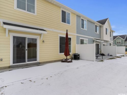 4512 3925, Ogden UT  84401-9686 exterior