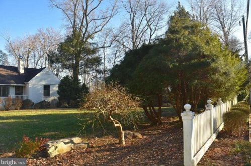 1305 Merchant Ln, Mc Lean, VA 22101-2413