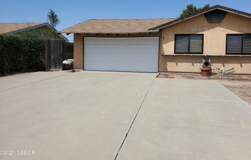351 Stansbury Dr, Santa Maria, CA 93455-4743